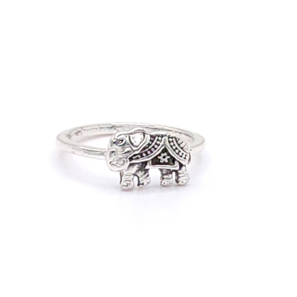 Silver Tone Elephant Ring – Boho Vintage Engraved Animal Lucky Jewelry Gift